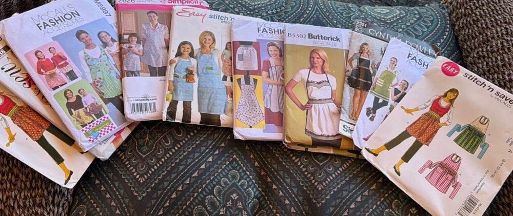 11 Trad Wife Patterns Full& Half Bib Hostess Apron Pockets Trad Wife & Kids UC
